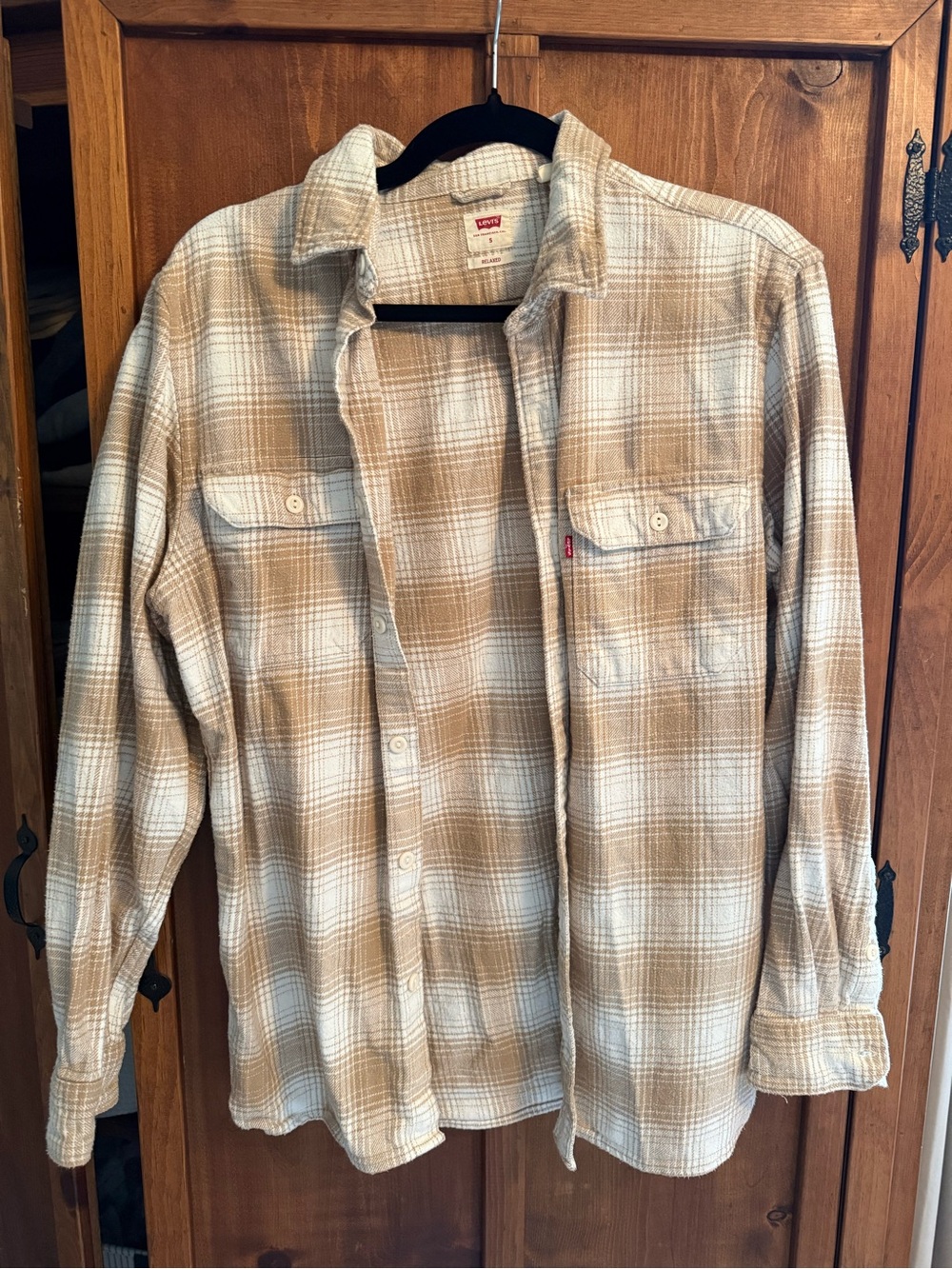 Levi's Relaxed Cream/Tan Plaid Button-Up Shirt